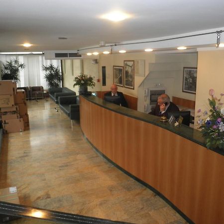 Hotel Selide Desio Eksteriør billede