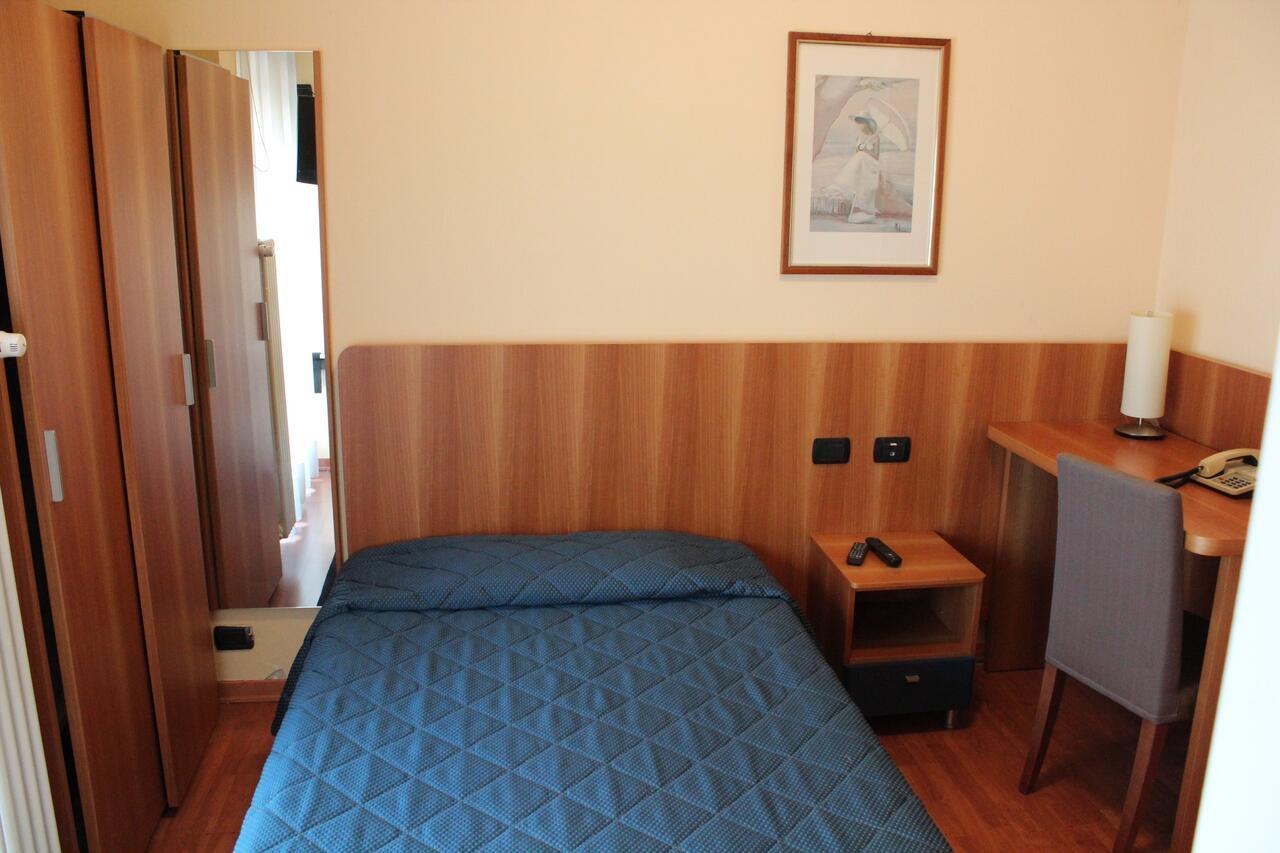 Hotel Selide Desio Eksteriør billede