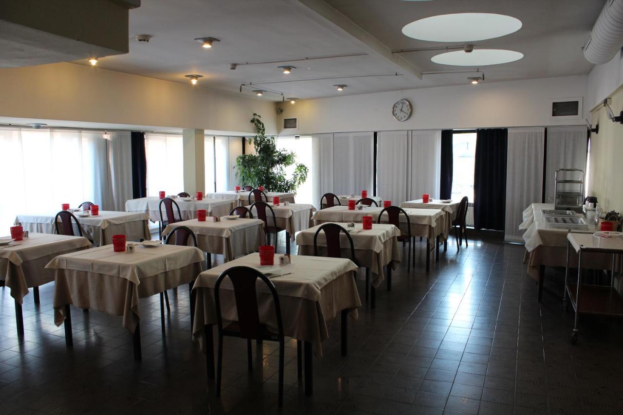 Hotel Selide Desio Eksteriør billede